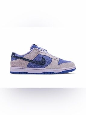 Nike Dunk Low SE “Hydrangeas”